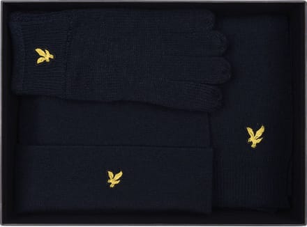 Lyle & Scott Checked Scarf And Beanie Gift Set