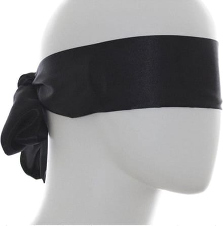 Zwarte Blindfold van zilk - Blinddoek - SM