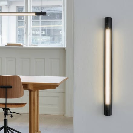 GEJST Wandlamp Radent, zwart, hoogte 70 cm, G13 LED