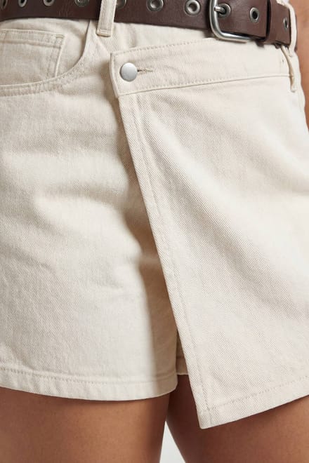 boohoo Dames Plus Denim Skort | Ecru | Maat: 52