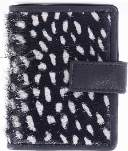 DSTRCT Wild And Free RFID Pasjeshouder - Black with Dots Reversed