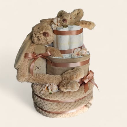 Luiertaart Beige met Rabbit Richie – Kraamcadeau