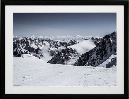 Deknudt Frames Poster in lijst - gebergte in zwartwit kleur - 60x80 cm