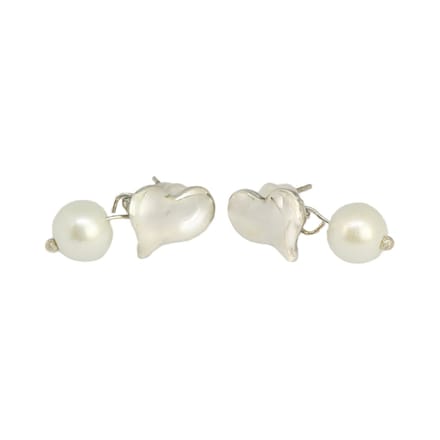 Pearly Loving Heart Earrings