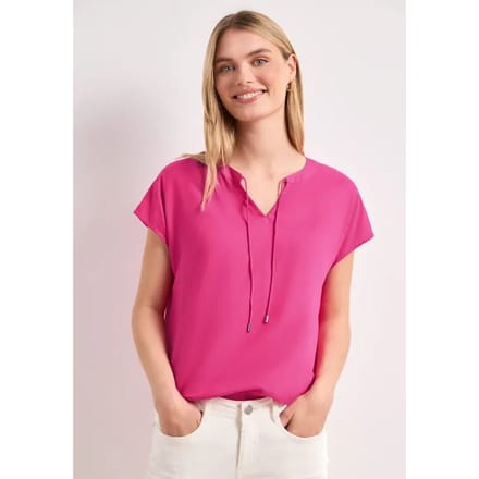 Blouseshirt met gespleten hals en smokdetail