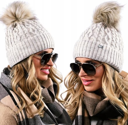 Alur - Warme Wintermuts met Pompon - Dames - Grijs - Modieus - Poolfleece