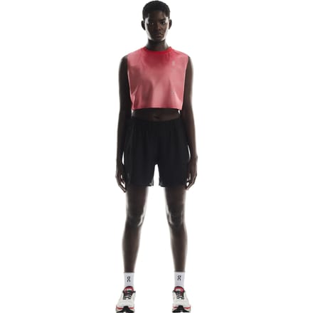 On Pace Mesh Shorts 1 W Black Black Maat: S | Korte Broeken Outlet | Dames | Zwart