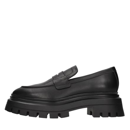 Stuart Weitzman Lage schoenen zwart