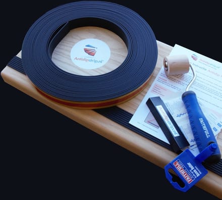 Antislipstrip - Startpakket Trapprofiel Tape 2,8cm - Zwart - rol 15 meter