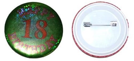 18 Jaar BUTTON BROCHE HAPPY BIRTHDAY groen 55mm.