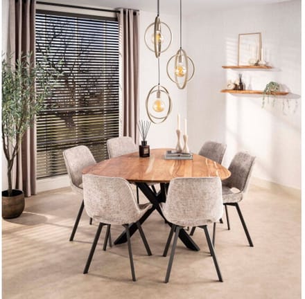 Eettafel Driehoek acacia 135 x 135 cm