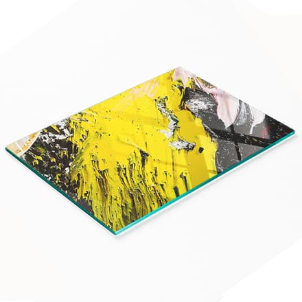 Duurzaam en stijlvol glazen bord met abstract textuurpatroon, 80x52 cm