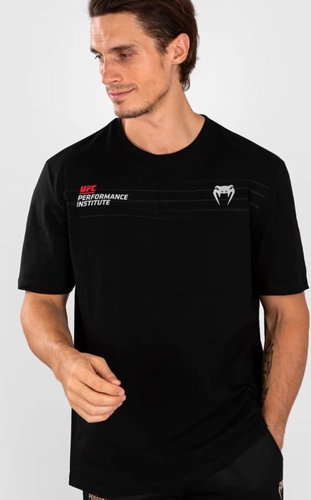 UFC x Venum Performance Institute 2.0 T-Shirt Zwart Rood - L