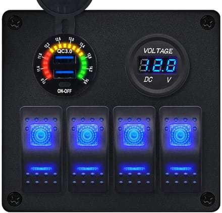 ProRide Schakelpaneel 12V voor Auto/Boot - USB Lader 2 Poorten met Voltmeter - QC3.0 - 4 Schakelaars