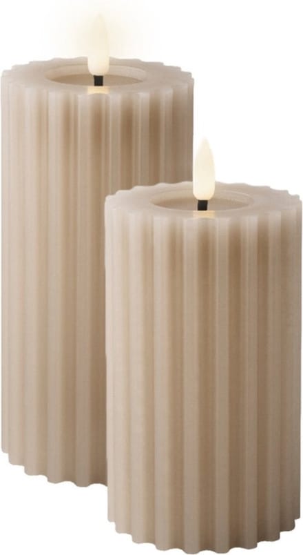 Lumineo Luxe LED kaarsen/stompkaarsen - 2x st - lichtgrijs - ribbel - D7,5 cm - timer