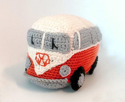 Retro Busje Rood haken (haakpakket)