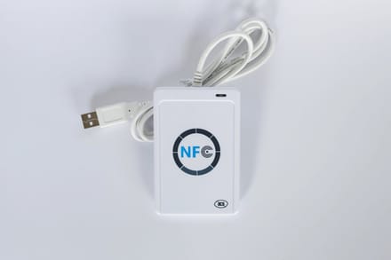 ACS ACR122U - nfc/rfid-kaartlezer en writer - usb - wit