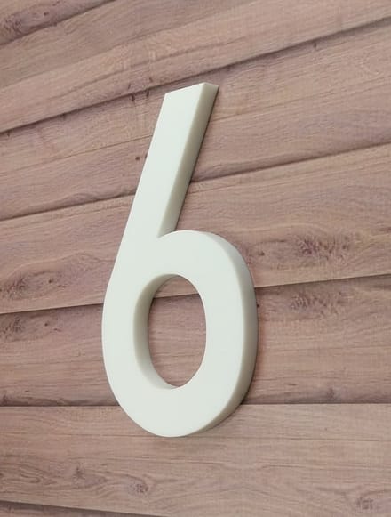 Huisnummer wit nr. 6 - cijfer 15cm hoog - 8mm dik - kleur wit mat - DIN