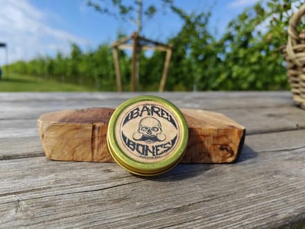Death Grip - Bare Bones Snorwax (medium hold)