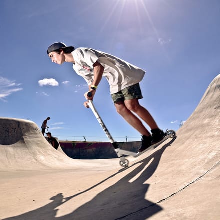 Street Surfing Torpedo Stuntstep Beginner - Freestyle Trickstep - Step - 100 mm Wielen - Skatepark Pro Scooter - Rood