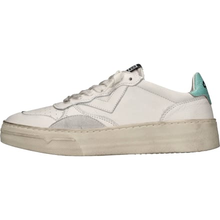 4b12 Witte sneakers