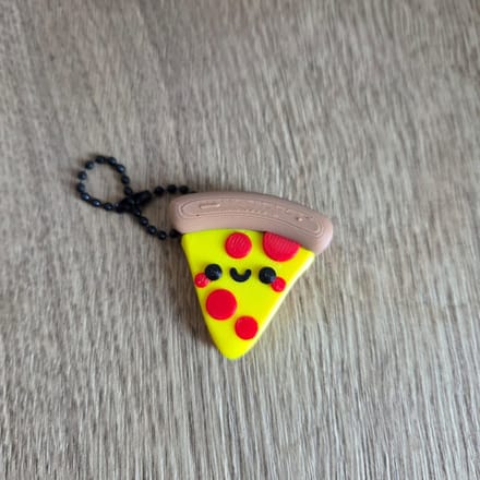 Sleutelhanger vrolijke pizzapunt - 3D print - Traktatie - Kinderen - Cadeau