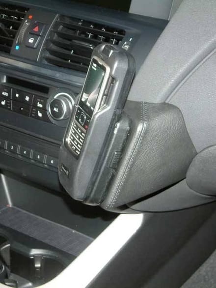 Kuda console - BMW X3 10/2010-2017 Kleur: Zwart