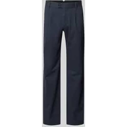 chino met steekzakken