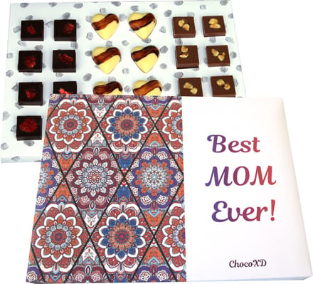 Best Mom chocolade - Luxe Moederdag cadeau - Chocolade hart -brievenbuspakje- Fairtrade Chocolade - Handgemaakte chocolade - Wit, Melk en Puur