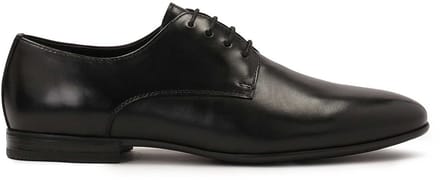 Elegant black shoes