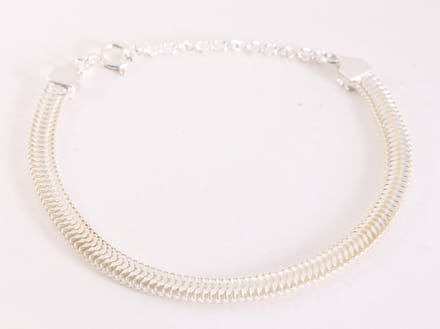 Fijne gevlochten zilveren armband