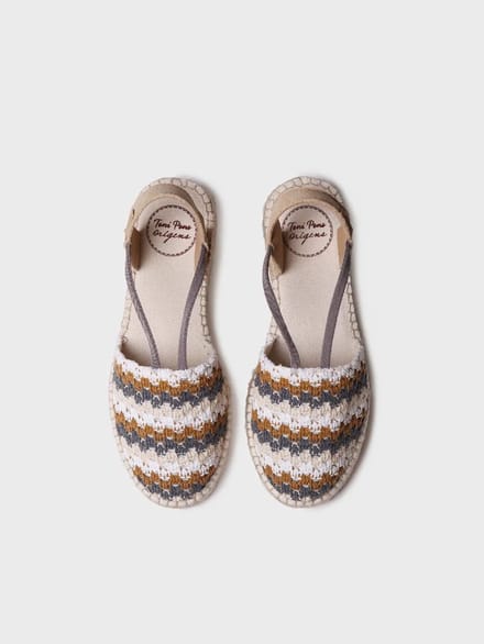 Platte espadrilles voor dames van veelkleurig haakwerk | EMILIA