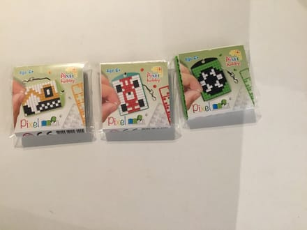 SET 3 PIXELHOBBY MEDAILLONS TRAKTOR-AUTO-VOETBAL