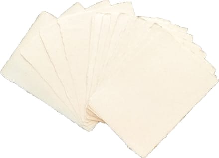 25 kaarten 15x21cm, 200grs Tree Free Gampi papier, schepranden rondom
