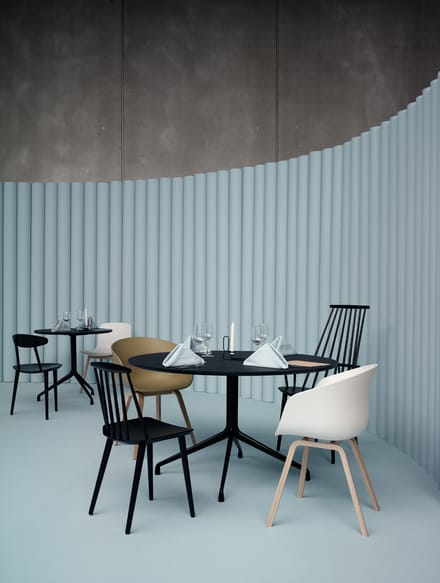 HAY - About A Table AAT 20 - Onderstel met drie poten - Laminaat wit, rand multiplex - Ø 110 cm