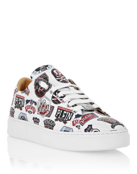 Lo-Top Sneakers