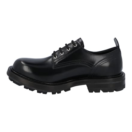 Alexander McQueen Geribbelde Zool Veterschoen 'Zwart'