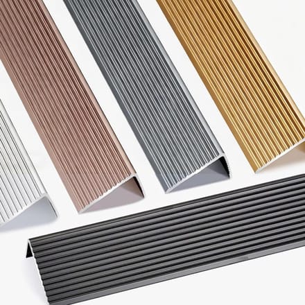 Aluminium trapneusprofiel - Antislip rand - Veilige trappen - Verhoogde grip - 90 cm - Grijs