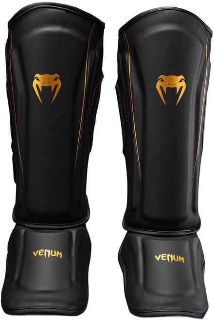 Venum Streamline Scheenbeschermers – Premium Kickboks Bescherming – Zwart/Goud - L
