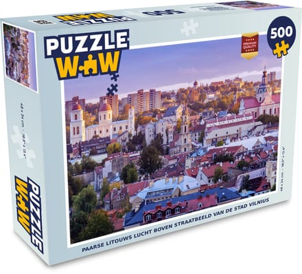 Puzzel Paarse Litouws lucht boven straatbeeld van de stad Vilnius - Legpuzzel - Puzzel 500 stukjes