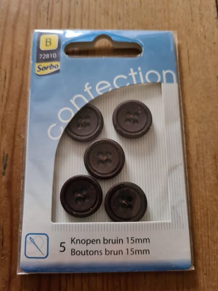 5 Knopen bruin 15mm Sorbo