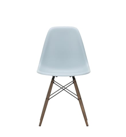 Vitra - DSW Eames Plastic Sidechair - ijsgrijs RE - donkere esdoorn - blauw