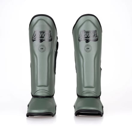 Danger Supermax Scheenbeschermers - Army Edition - Echt Leer - Legergroen - Maat S