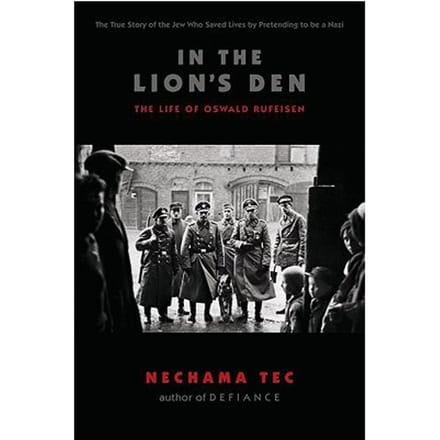 In The Lion's Den - Tec
