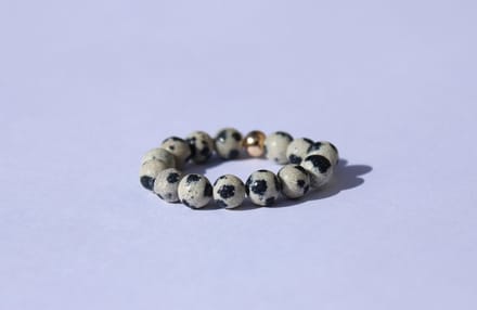 Bixorp Gems Edelsteen Ring van Dalmatiër Jaspis  - 4mm Kralen Ring - Cadeau voor haar