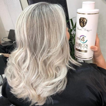 Robson Peluquero Four Forces Toner Gloss zilvershampoo 1Liter