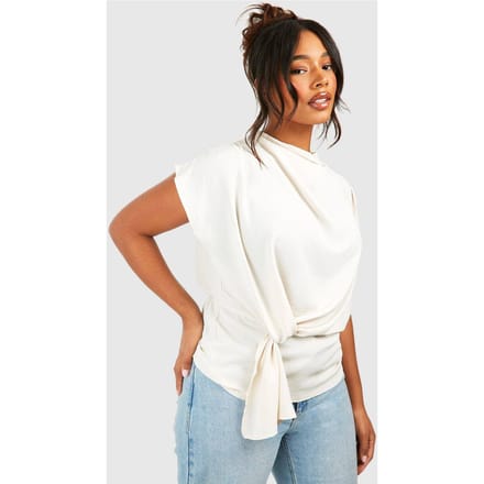 boohoo Dames Plus Knot Cowl Neck Blouse | Creme | Maat: 48