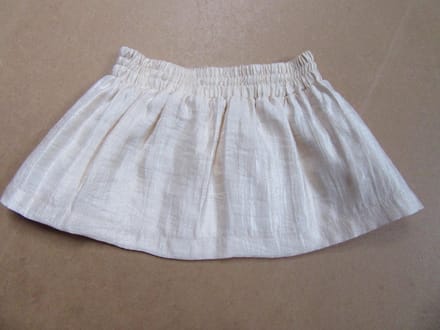 rumbl rok beige glans  6jaar 116