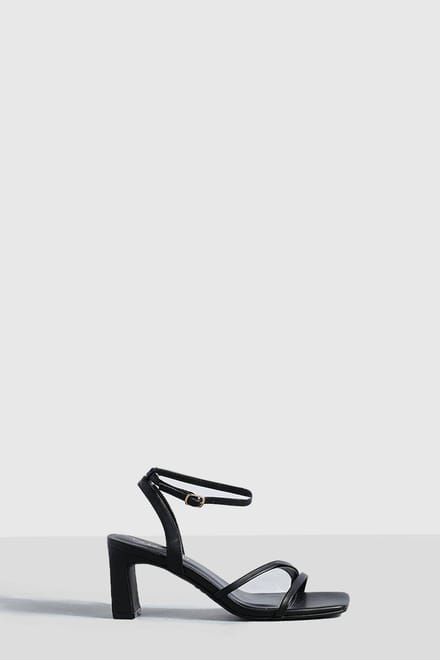boohoo Dames Basic Low 2 Part Heels | Black | Maat: 3