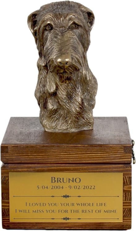 Urn hond voor hondenas met beeldje van Schotse Deerhound